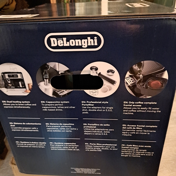 DeLonghi All-in-One Coffee Espresso Machine. NWT And Box. Never Used... - Picture 4 of 5